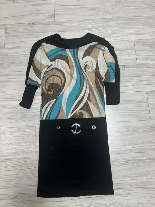 Платье женское.