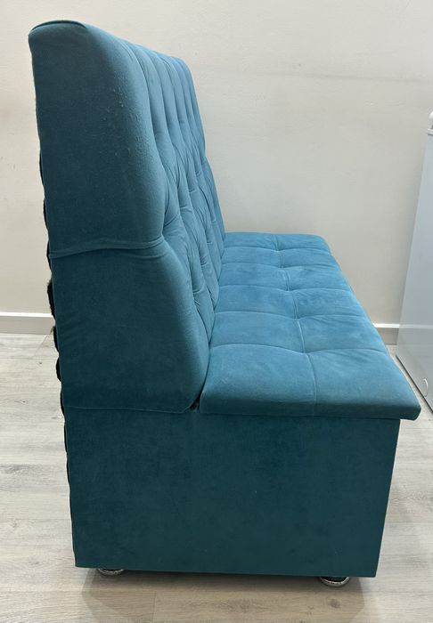 Диван + пуфик. Березевый цвет.