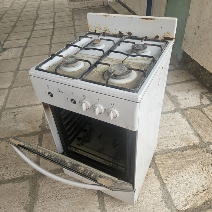 Газовый плитка в рабочем состоянии.