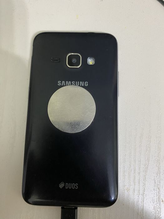 Самсунг Galaxy J1