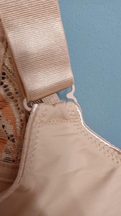 Mariale  беж сутиен 95 D Нов