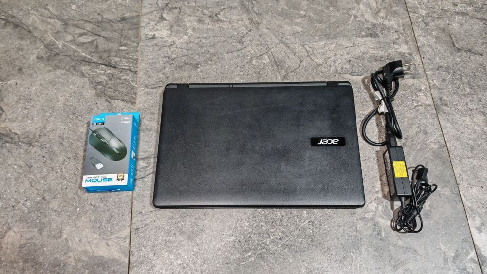 Продам офисный ноутбук Acer