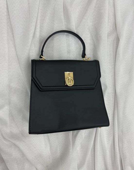 Сумкалар бар қолжетімді