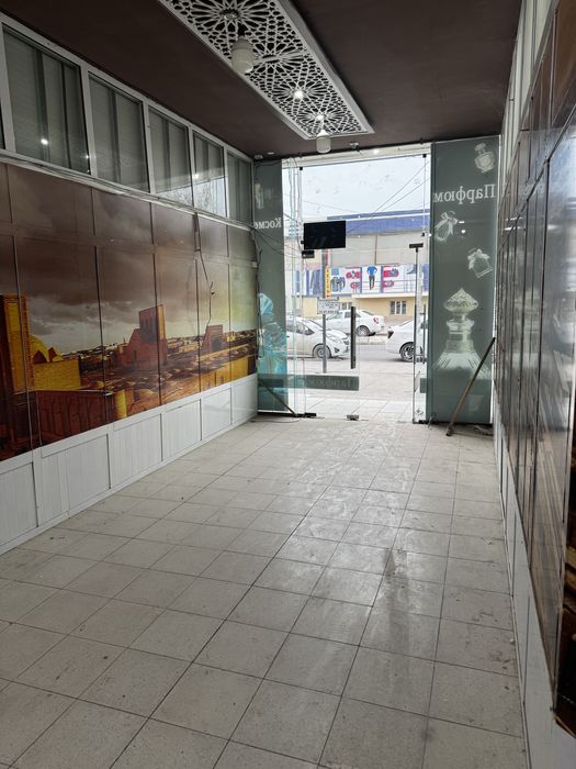 Нотурар жой ижарага берилади. Семурғ орқасида, олдинги Уголок кафе