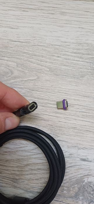Cablu incarcare magnetic 240W USB-C