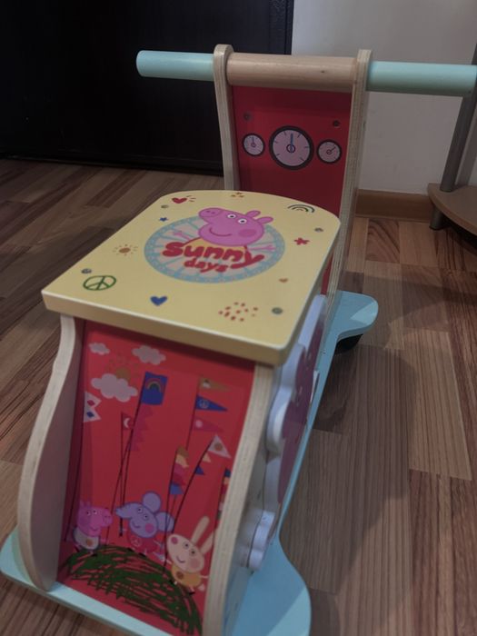 Scuter din lemn Peppa Pig