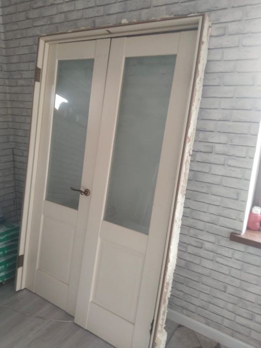 Есік сатылады