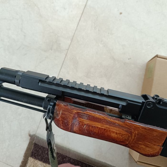 Еърсофт газова тръба релса за Ак47 и лазер