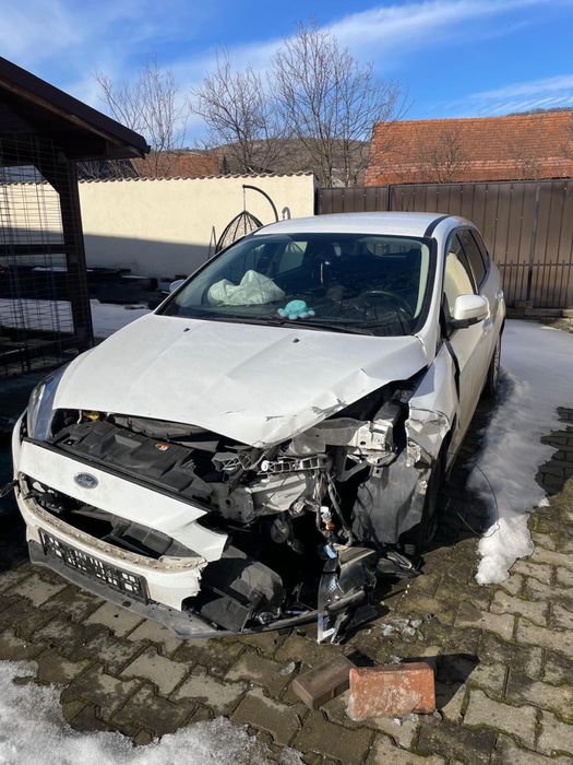 Ford focus avariat