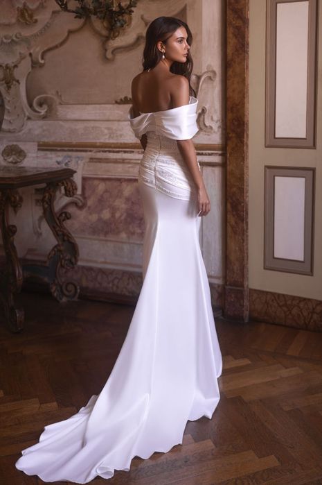 Rochie mireasa tip sirenă