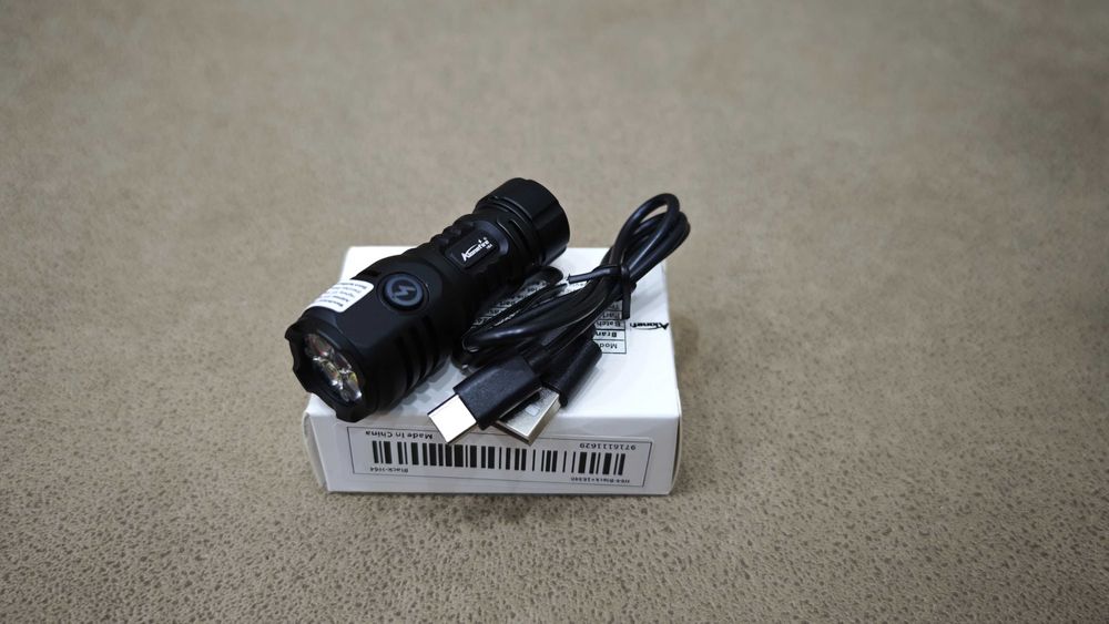 Мини фенер с магнит мощен силен и надежден с алуминиев корпус 1000 lm