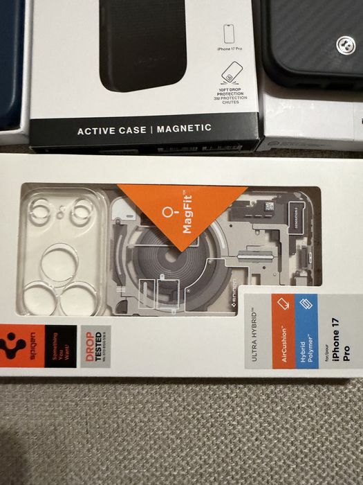 Кейс iPhone 17 Pro Uniq kevguard/Spigen