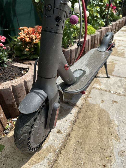 Vand Trotineta electrica Xiaomi Mijia M365, viteza 25 km/h