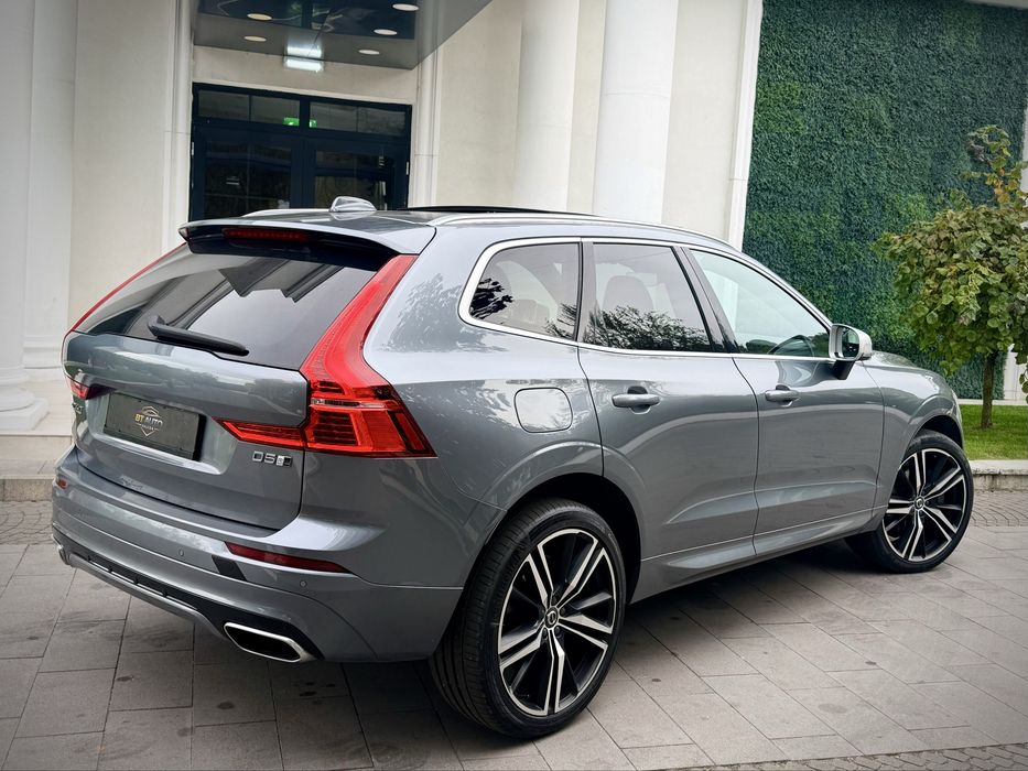 Volvo XC60 D5 AWD R-Design Full Option! Garantie 1 An! Finantare / Rate fixe!