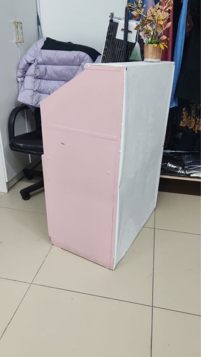 Продам маленький ресепшн