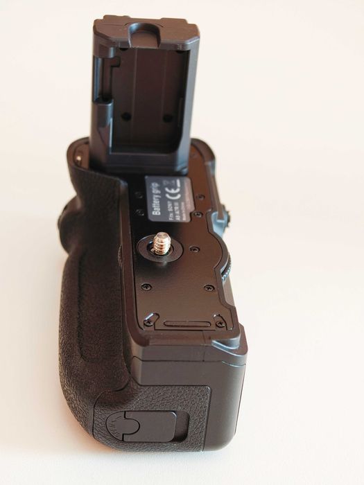 Sony A7III vertical grip - ca nou