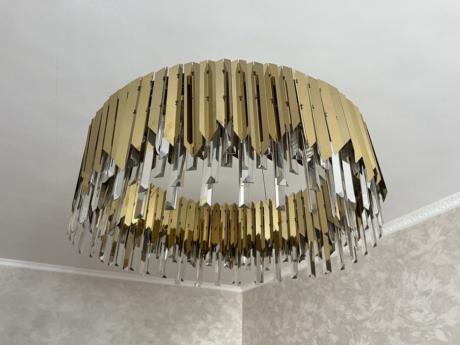 Люстра 12 рожковый