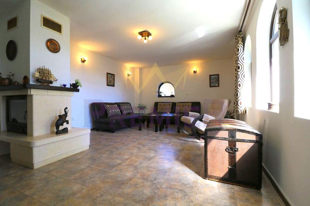 Продава се Къща в Балчик - 190 кв.м за 1343 €/кв.м - Снимка #2