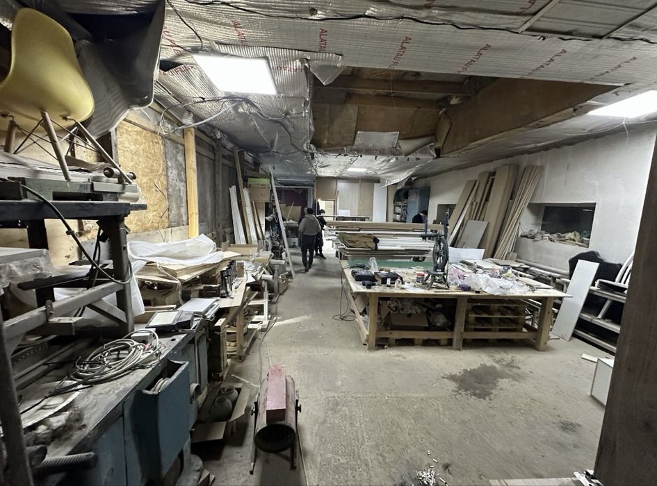 Продам участок с двумя зданиями!