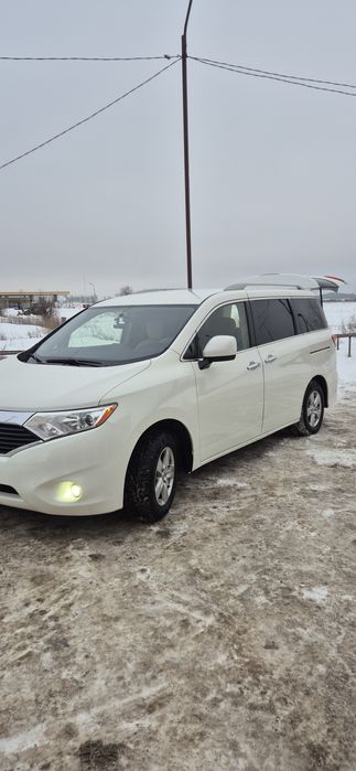 Продам семиместный минивэн.