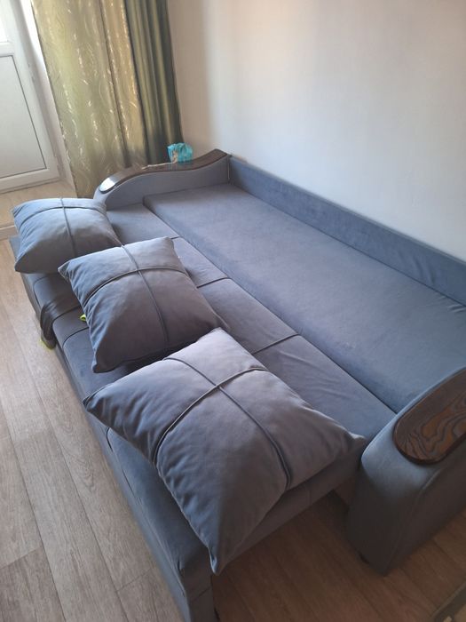 Диван раскладной двухместный