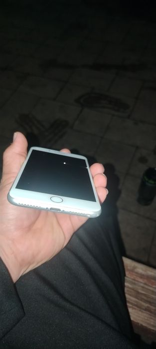 Iphone 8 plus сатылады