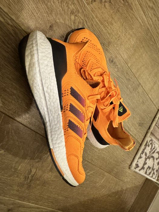 Adidas Ultraboos 21
