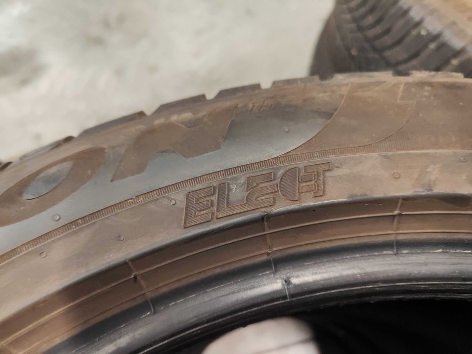 2бр. зимни гуми 255/45/19 Pirelli