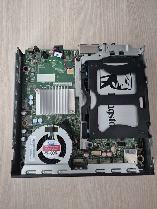 Mini PC Lenovo M625Q