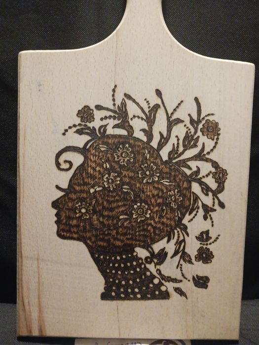 Дъска за рязане ръчно гравирана