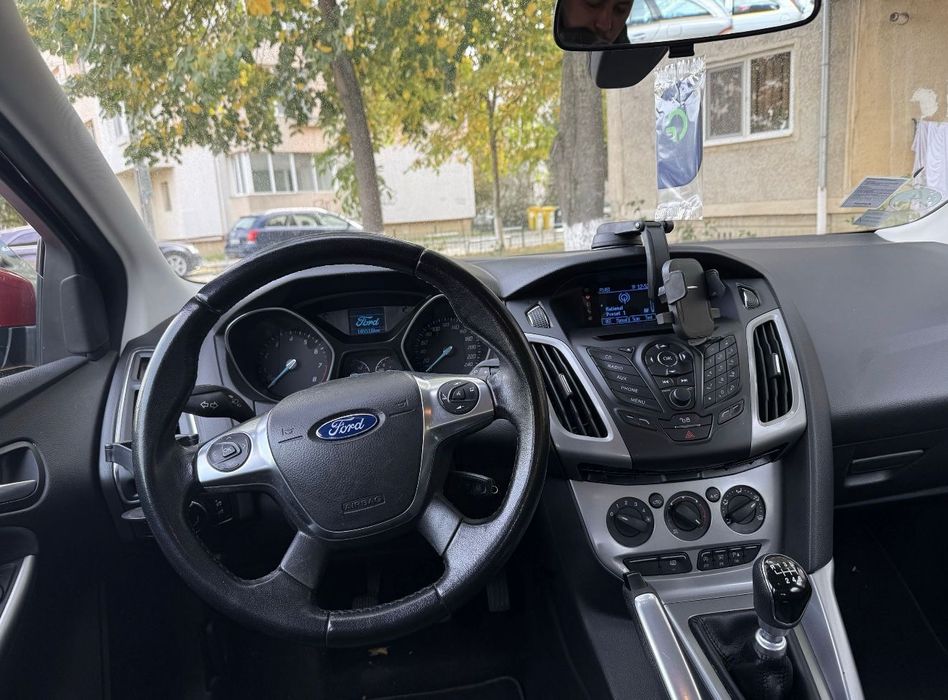 Ford Focus 1.0 EcoBoost anul 2013