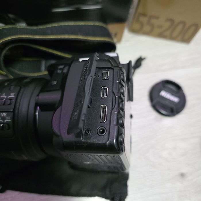 Aparat foto Nikon d3100, 2 obiective + accesorii