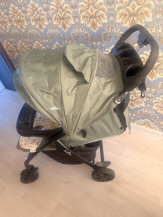 Продается коляска Joie Muze (Laurel)