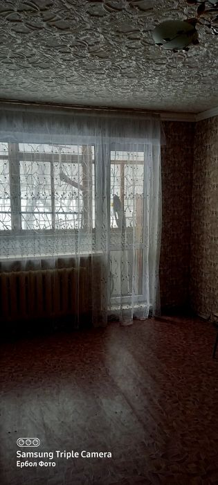 Продам 2х комнытный квартира