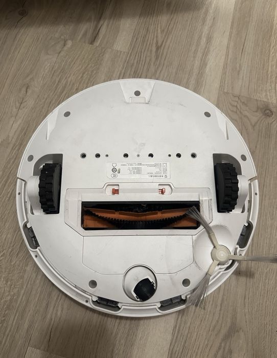 Продам робот пылесос