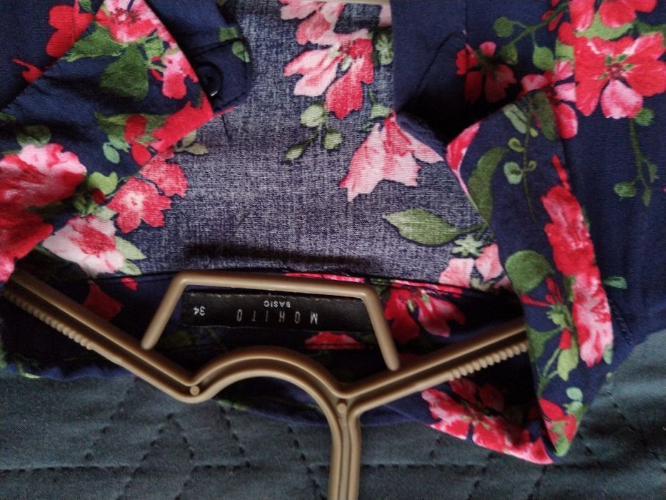 Риза Mohito, флорални мотиви, размер 34