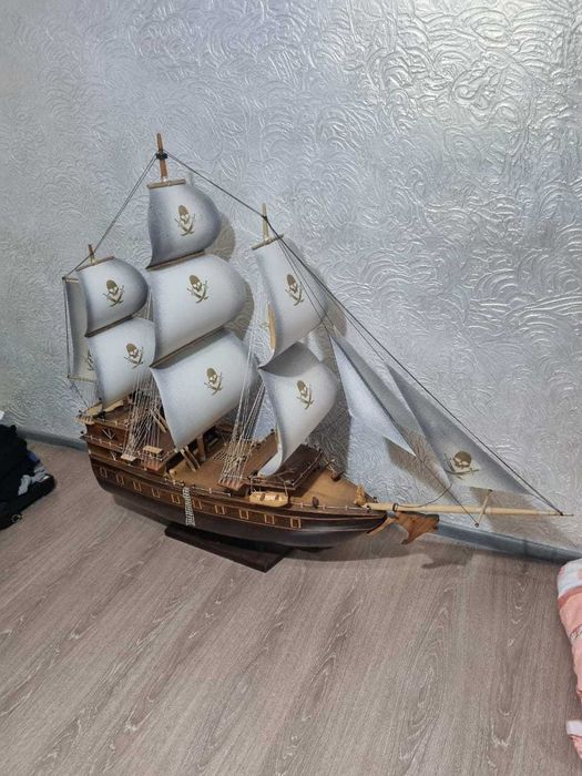 Корабль из дерева ручная работа