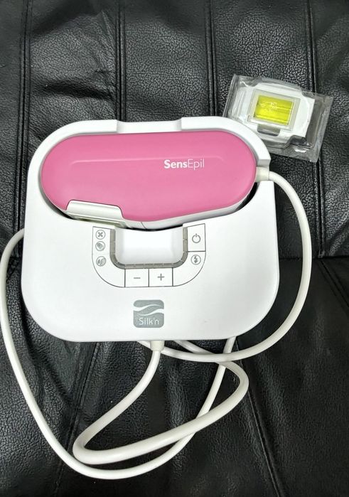 epilator cu lumină intens pulsată (IPL) Silk'n SensEpil.