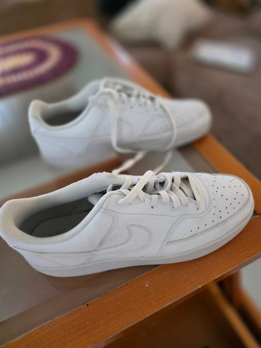 Кецове бели Nike