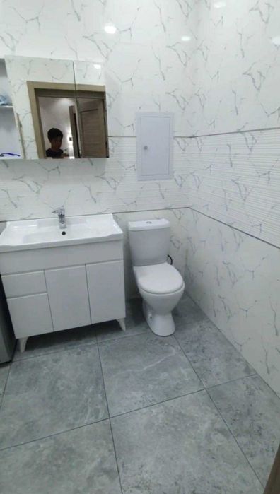 Продаётся улица Яккасарой 7, 2 ком квратира
