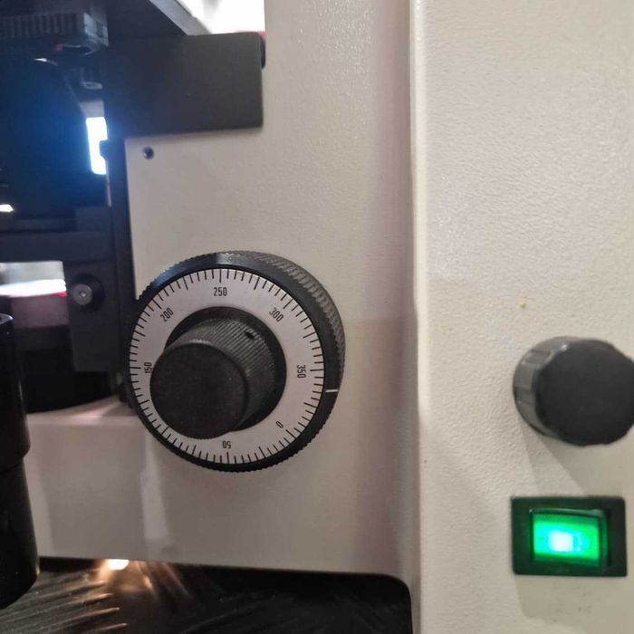 микроскоп zeiss axiostar