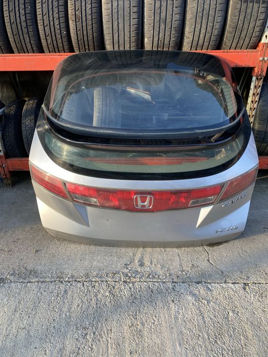 Haion Honda Civic An 2006/2010 Pret 1000 lei Complect.