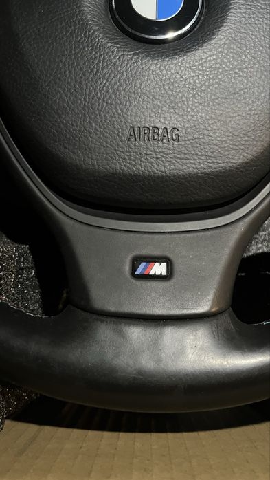 руль от bmw m5 f10 оригинал