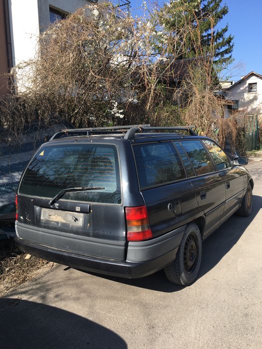 Опел Астра Ф 1.6 101коня 1996г / Opel Astra F 1.6 НА ЧАСТИ