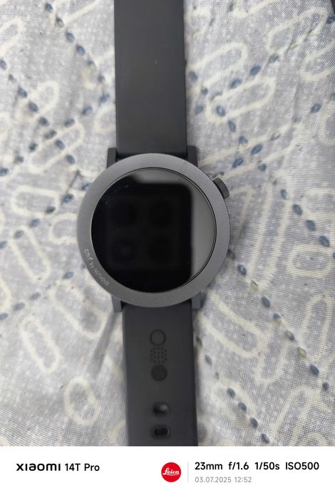 Продавам смарт часовници