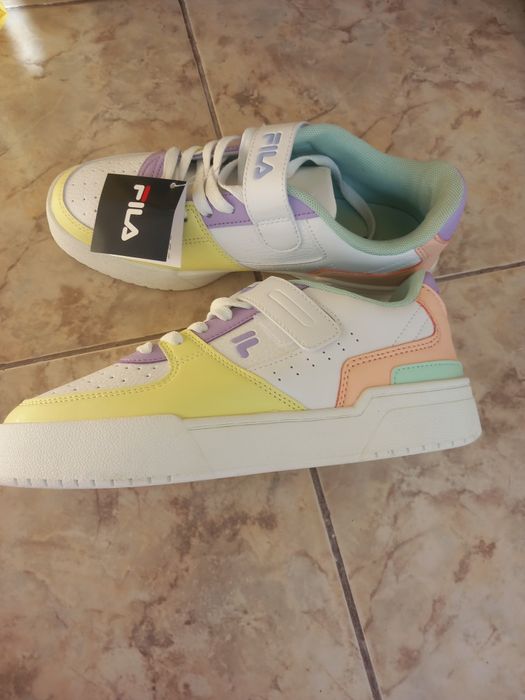 Adidasi FILA NOI