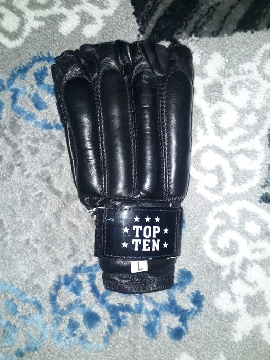 Спортивные принадлежности