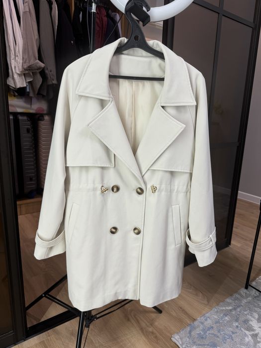 Тренчи размер 44-46