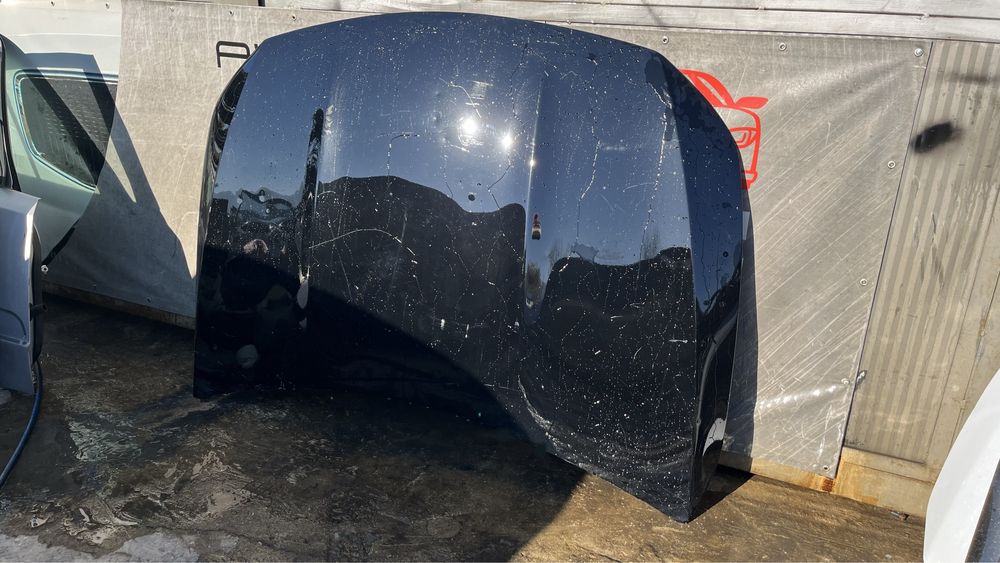 Преден капак Mercedes A W177 2018- 2бр