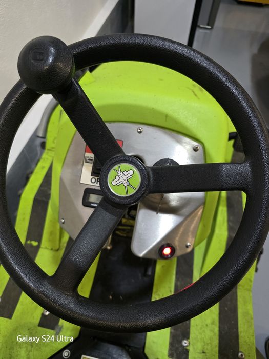 Tractoras Grillo 9.18, tuns gazon,